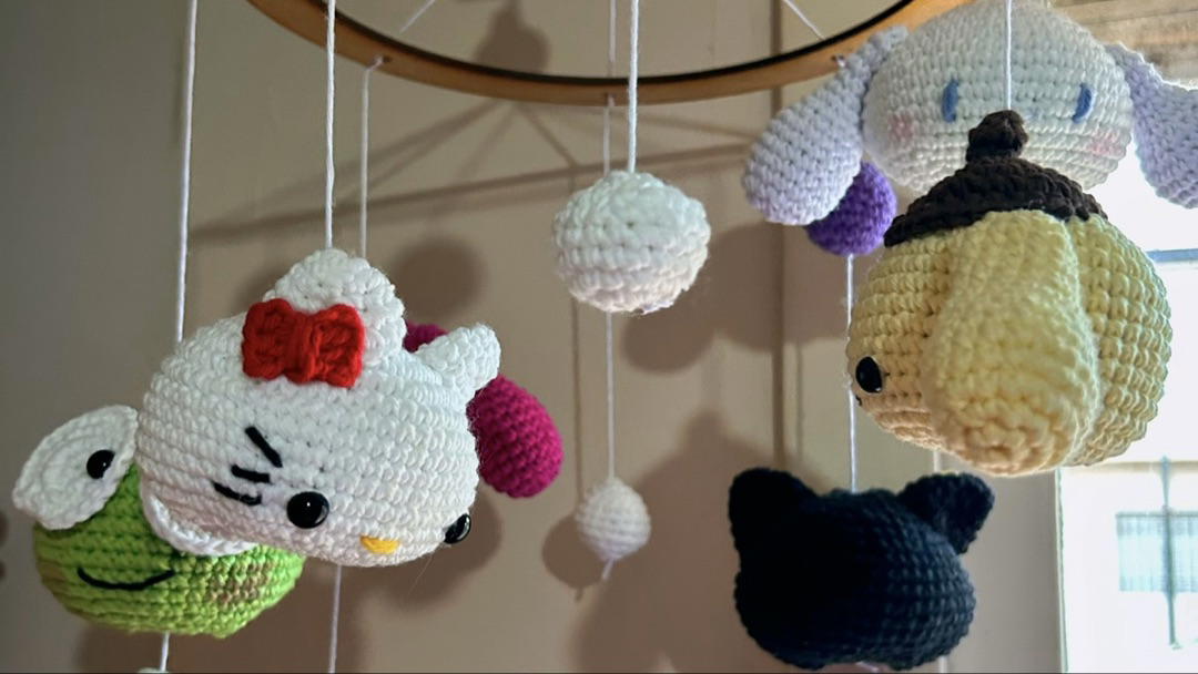 Hello kitty Móvil para cuna