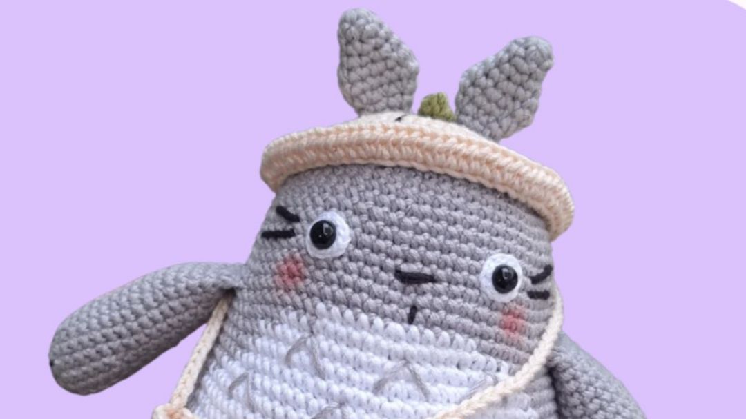 Totoro explorador amigurumi 