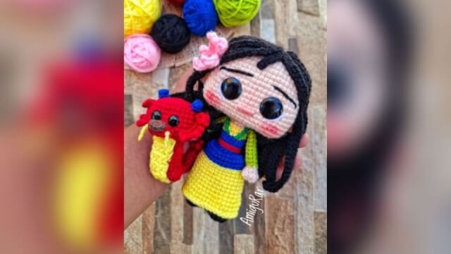 Mulán y Mushu 