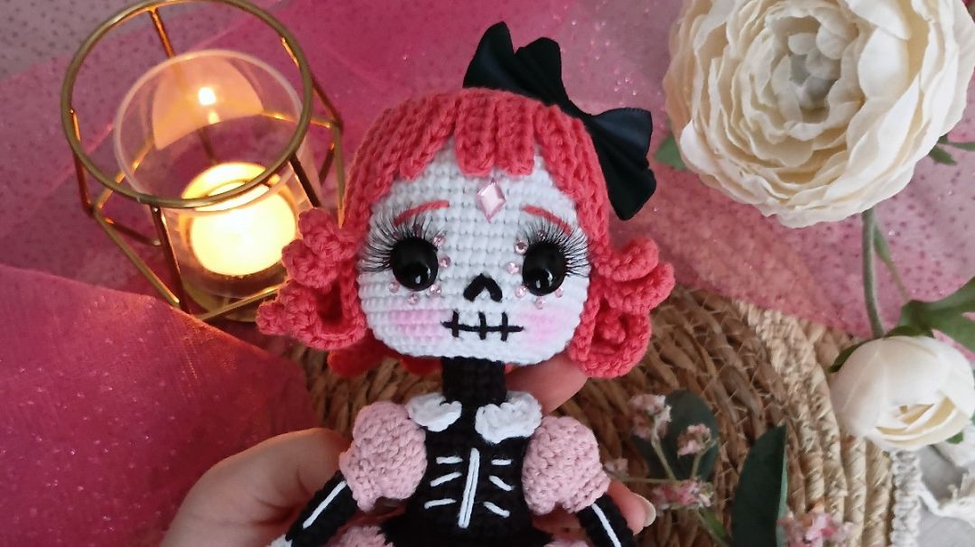 CALAVELLIA "The pinkie skull"