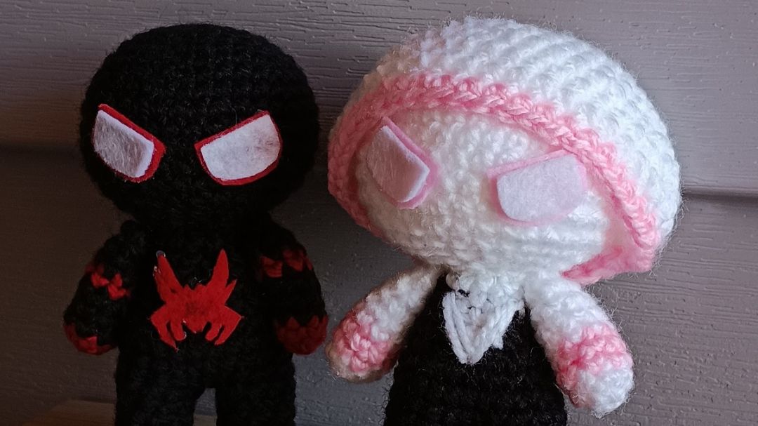 SpiderGwen y Miles Morales 2x1