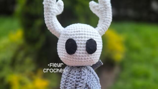 HOLLOW KNIGHT