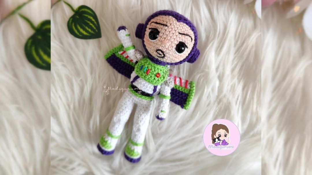 Buzz Lightyear 👩🏻‍🚀🚀💚
