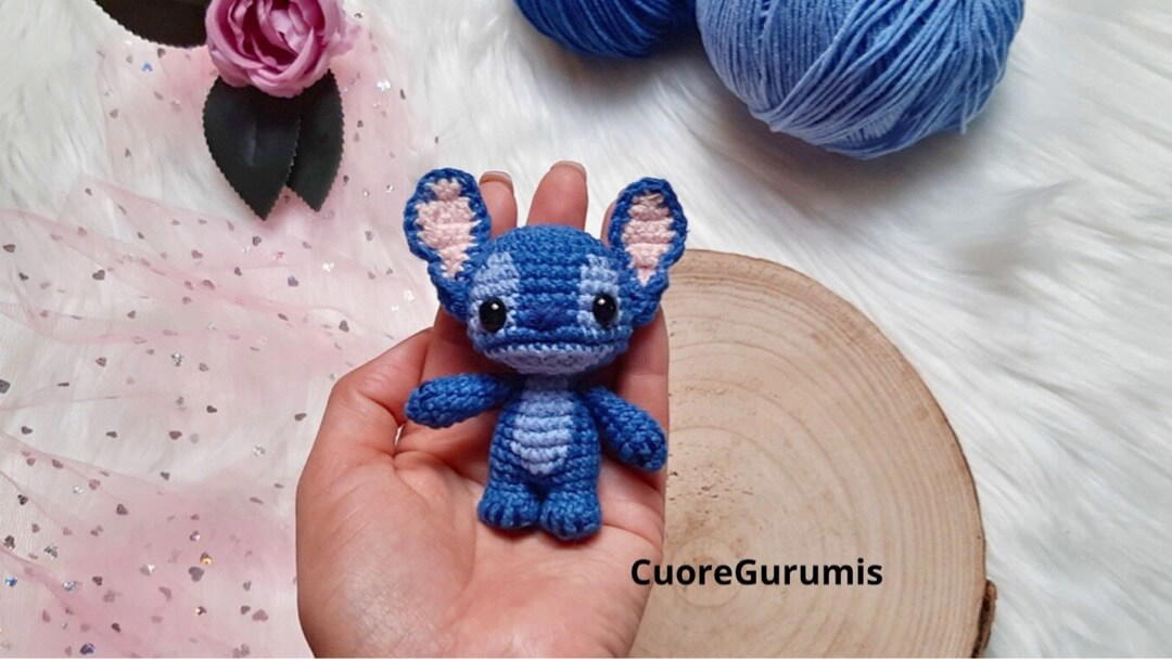 Mini Stitch llavero