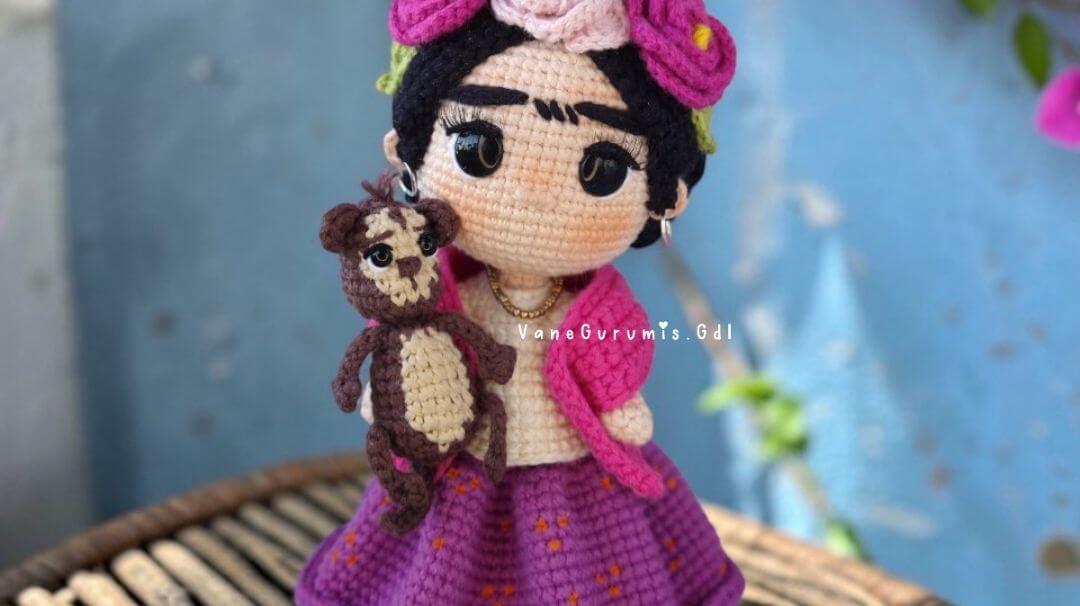FRIDA KAHLO
